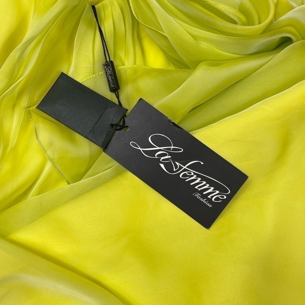 La Femme light lime green fairy core elegance beaded bodice gown . Size 2 - Picture 7 of 14
